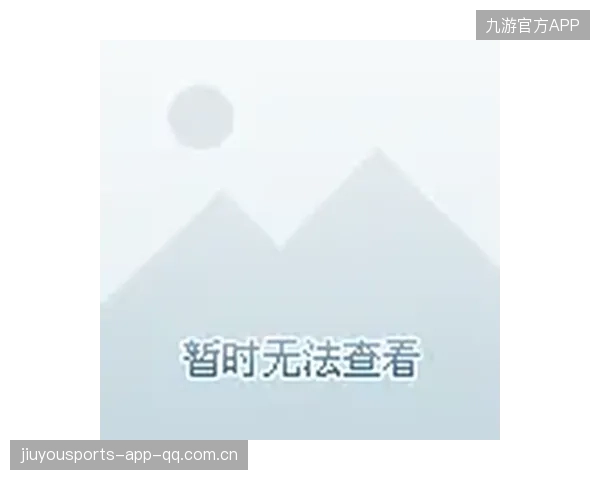 羽毛球跳杀拍声震天：与你共奏运动的激情交响